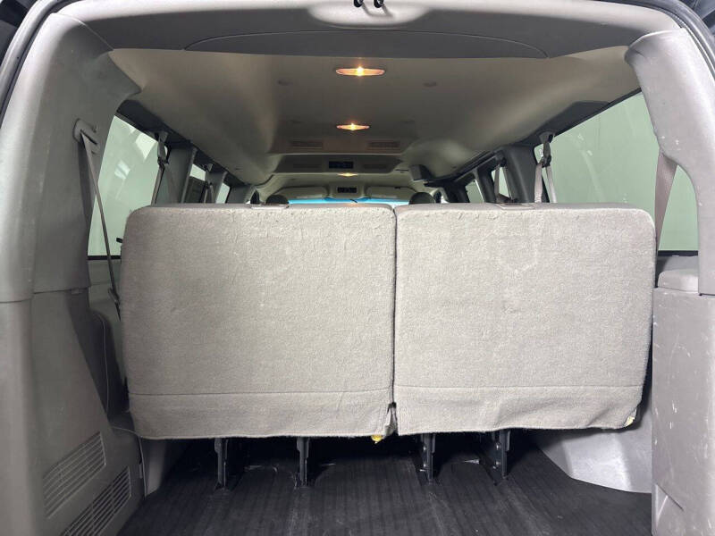 2023 Chevrolet Express LS 3500