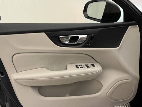 2022 Volvo S60 B5 Momentum