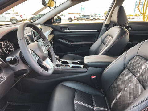 2025 Nissan Altima 2.5 SR