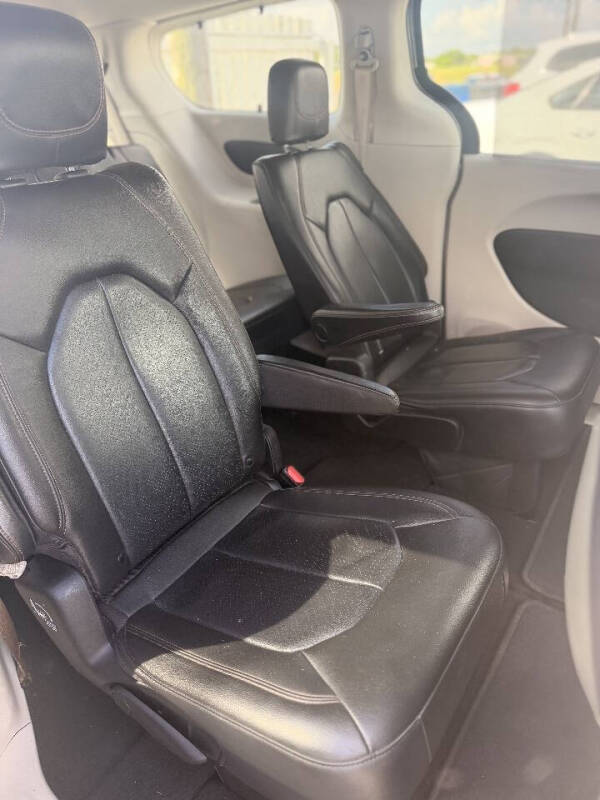 2020 Chrysler Pacifica Touring L