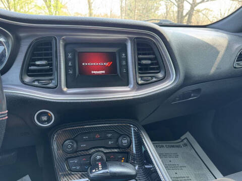 2017 Dodge Challenger SXT