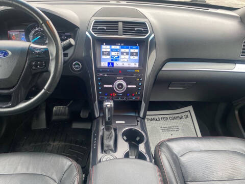 2017 Ford Explorer Sport