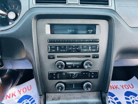 2012 Ford Mustang V6