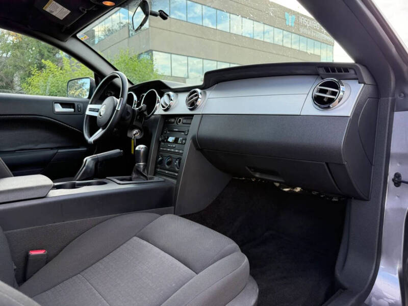 2006 Ford Mustang