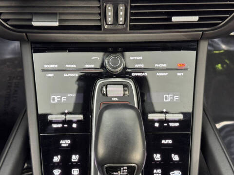 2021 Porsche Cayenne GTS