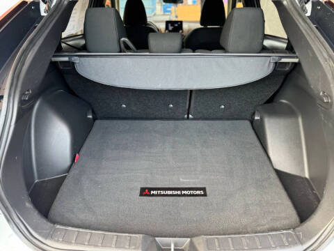 2022 Mitsubishi Eclipse Cross LE