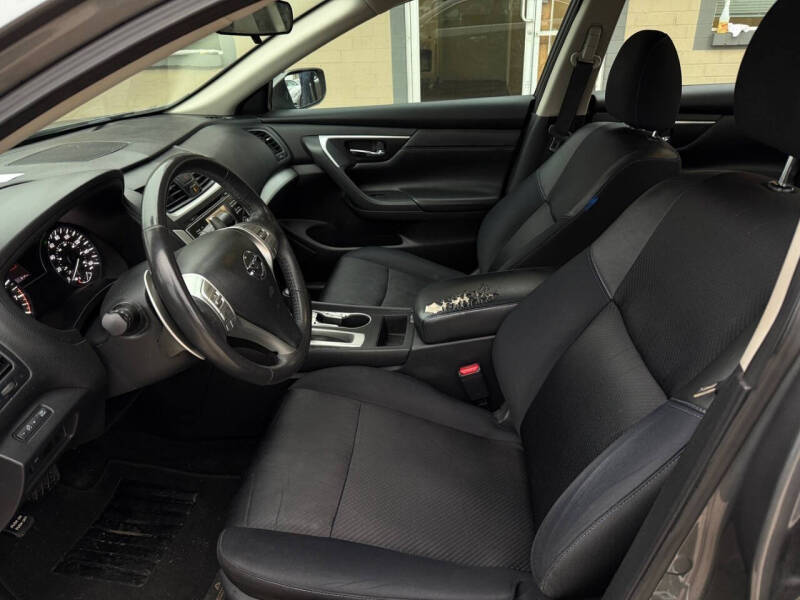 2017 Nissan Altima 2.5 SR