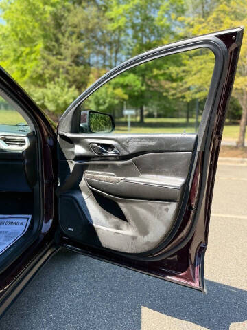 2017 GMC Acadia SLT-1