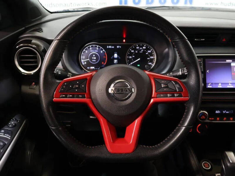 2019 Nissan Kicks SR