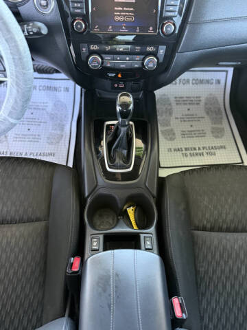 2018 Nissan Rogue SV