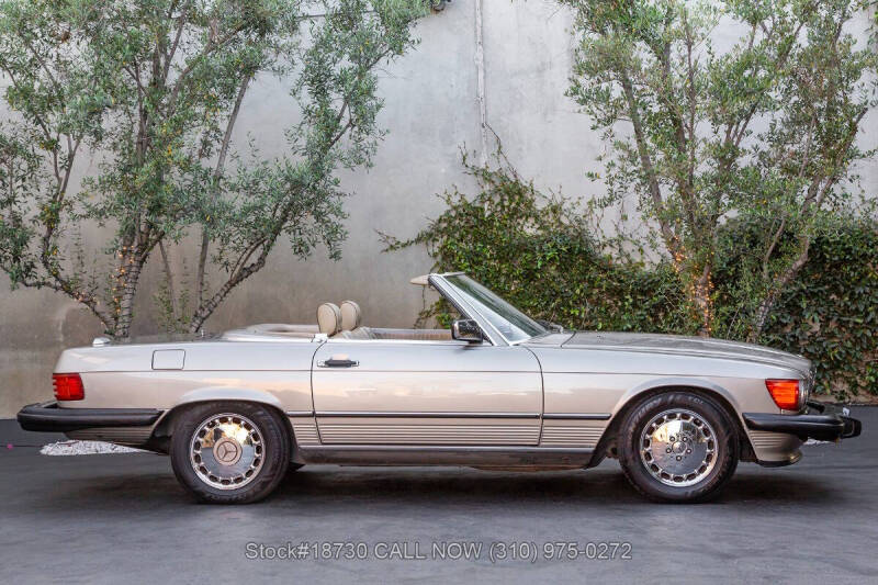 1987 Mercedes-Benz 560SL