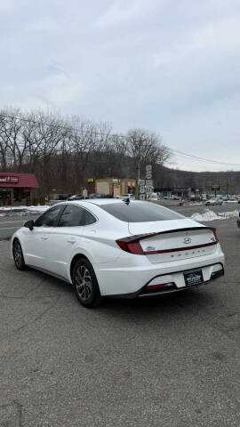 2022 Hyundai Sonata Hybrid Blue