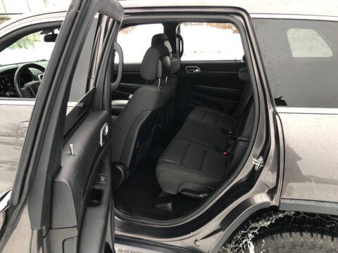 2019 Jeep Grand Cherokee Laredo E