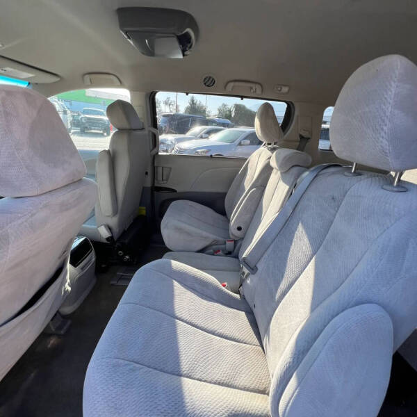 2013 Toyota Sienna