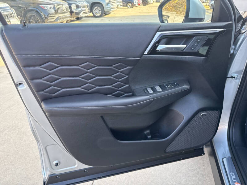 2026 Mitsubishi Outlander SEL