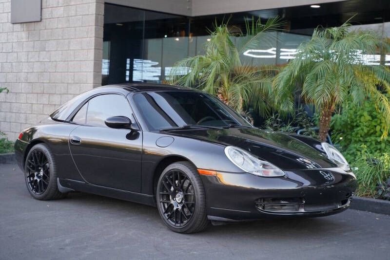 2001 Porsche 911 Carrera 4