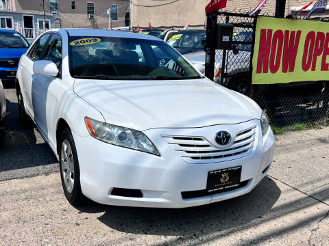 2009 Toyota Camry for sale at King Of Kings Used Cars in North Bergen NJ