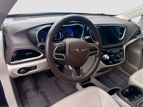 2021 Chrysler Pacifica Touring L