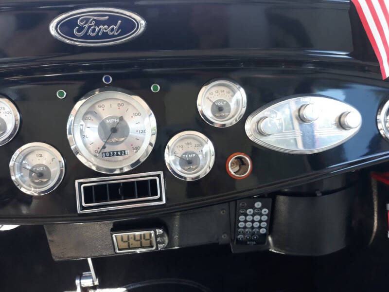 1932 Ford Sedan