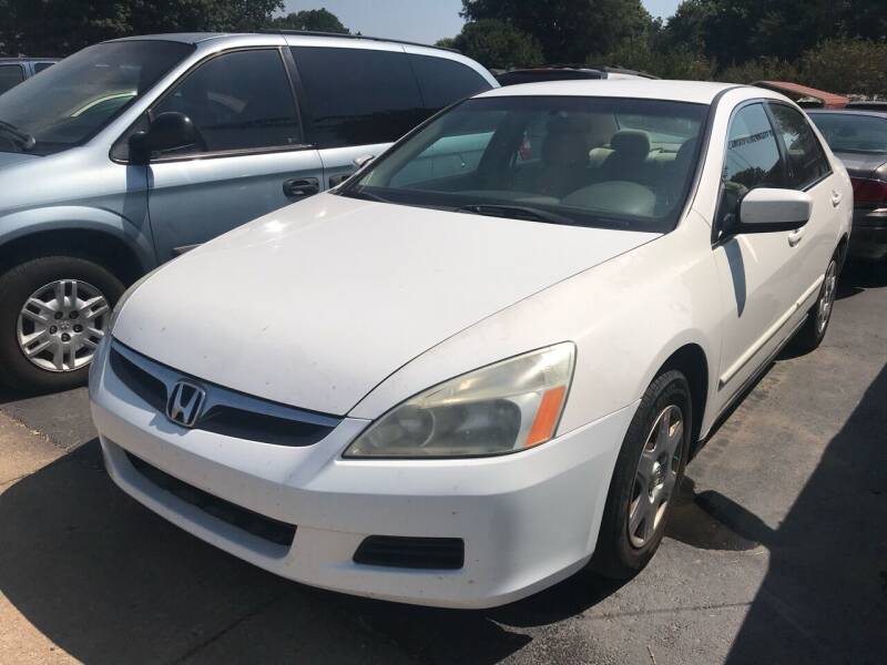 2007 Honda Accord for sale at Sartins Auto Sales in Dyersburg TN