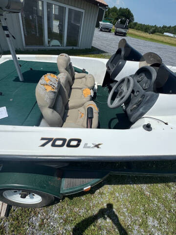 1999 Nitro 700LX