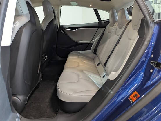 2015 Tesla Model S 85D