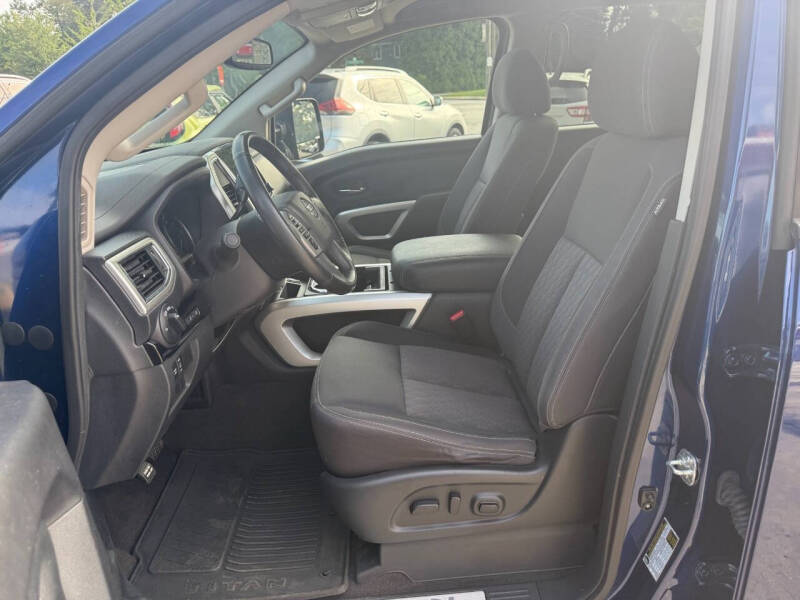 2021 Nissan Titan SV