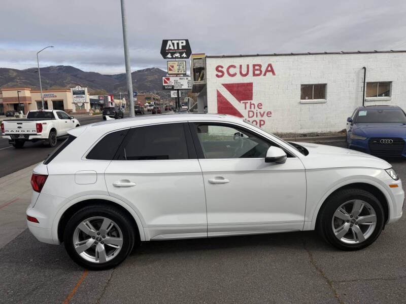 2018 Audi Q5 2.0T quattro Premium Plus