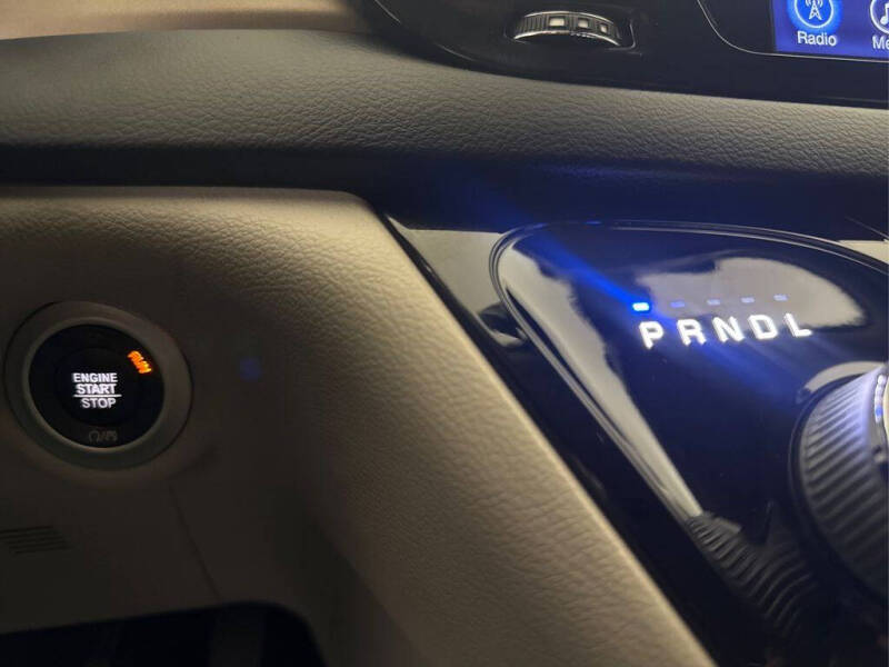 2017 Chrysler Pacifica Touring-L Plus