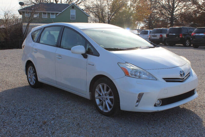 2013 Toyota Prius v Five