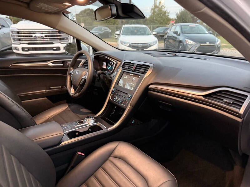 2017 Ford Fusion Hybrid SE