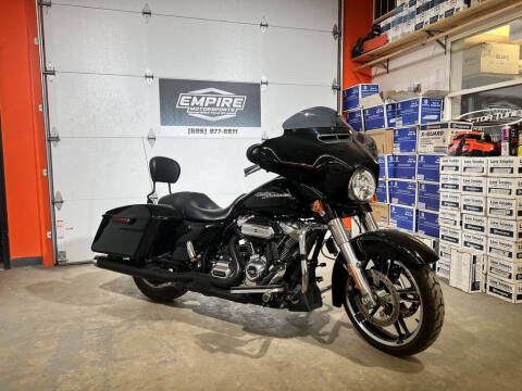 2017 Harley-Davidson FLHX - Street Glide