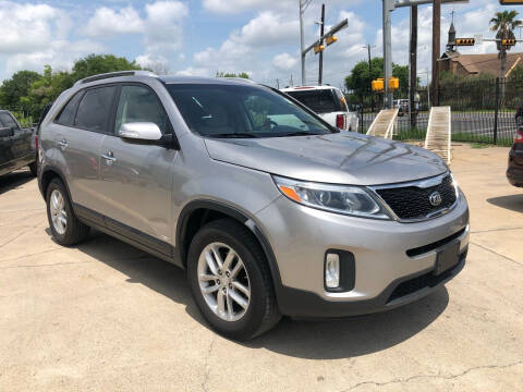 2014 Kia Sorento for sale at MR B Motor Co in Brownsville TX