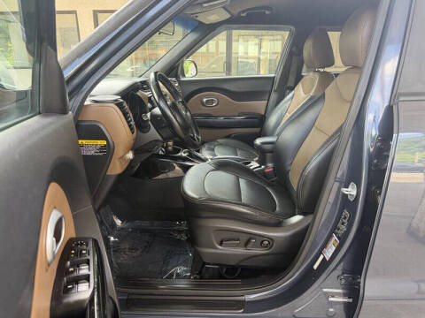 2016 Kia Soul +