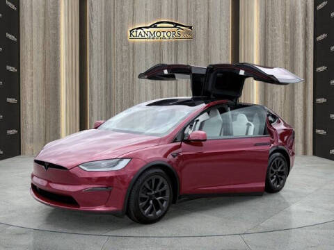 2023 Tesla Model X Standard Range