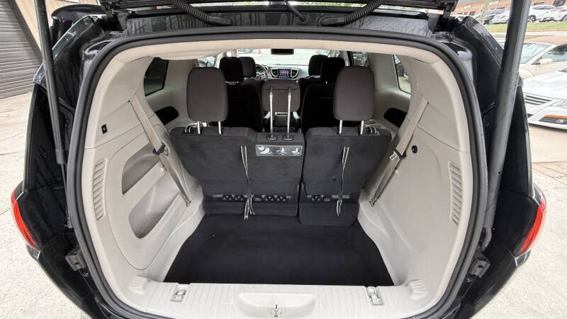 2017 Chrysler Pacifica Touring