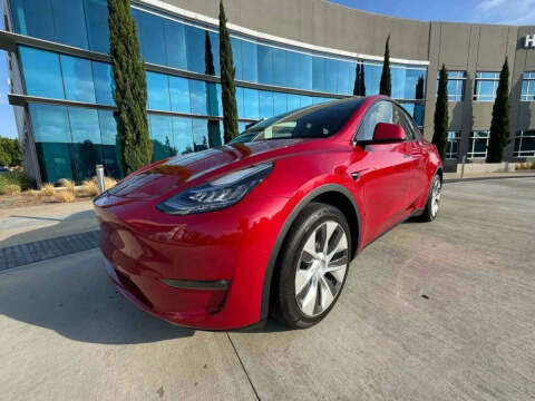 2023 Tesla Model Y Long Range