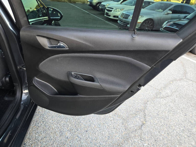 2017 Chevrolet Cruze LT Auto