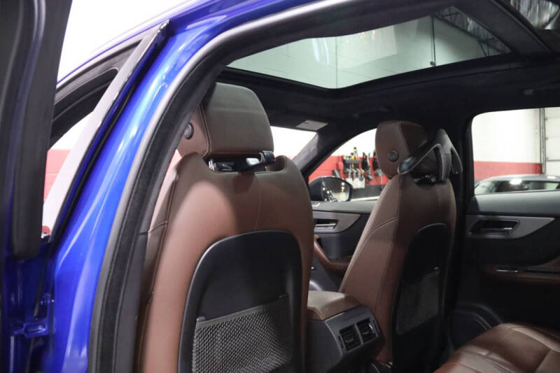 2019 Jaguar F-PACE S