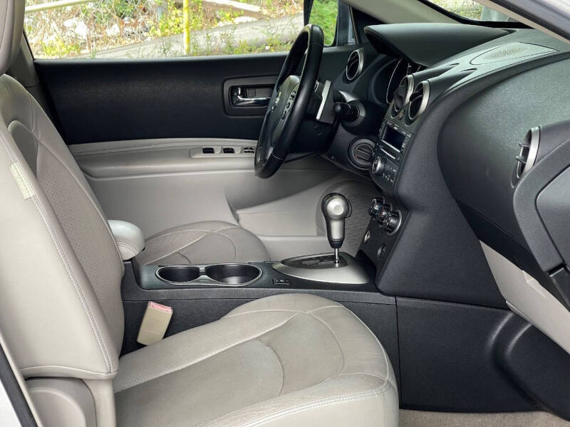 2009 Nissan Rogue SL