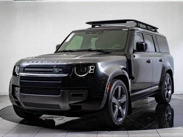 2024 Land Rover Defender 130 P400 Outbound