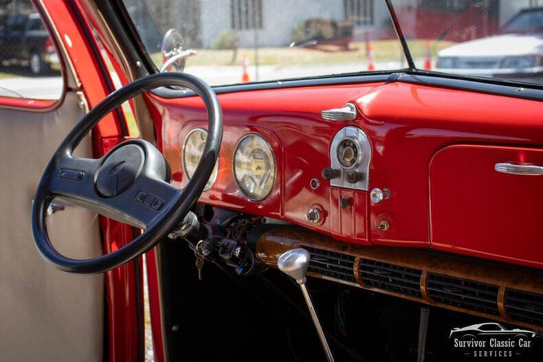 1937 Ford Tudor