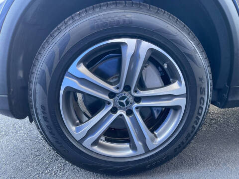 2019 Mercedes-Benz GLC GLC 300