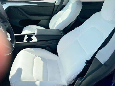 2024 Tesla Model Y Performance