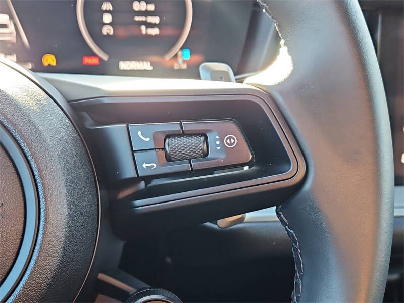 2025 Porsche Cayenne