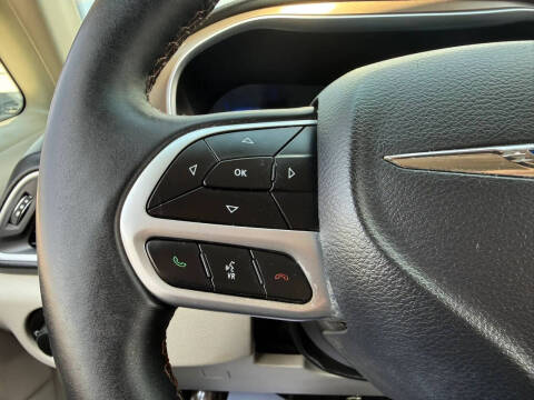 2017 Chrysler Pacifica Touring-L Plus