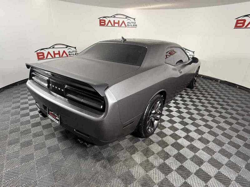 2020 Dodge Challenger