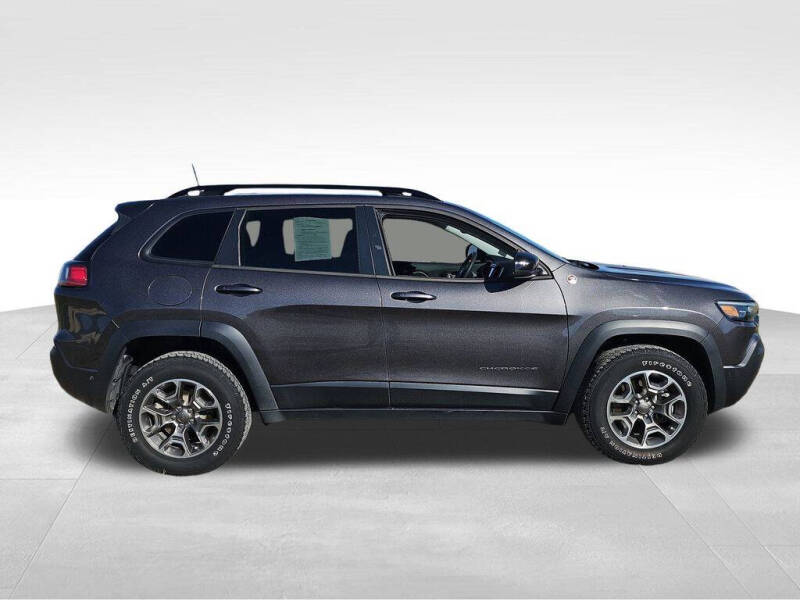 2022 Jeep Cherokee Trailhawk