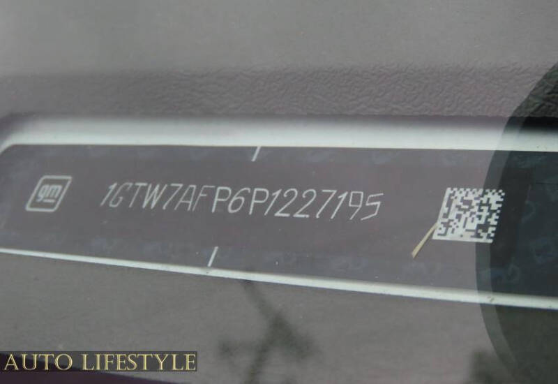 2023 GMC Savana 2500