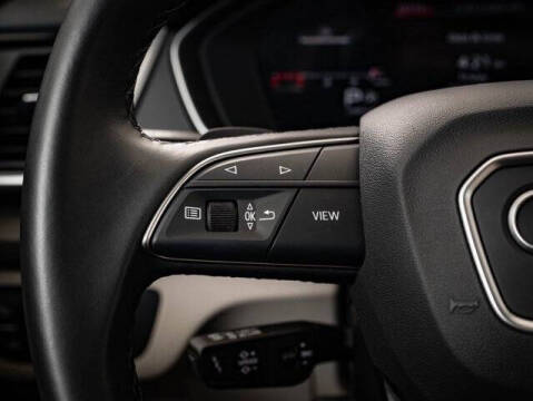 2025 Audi Q5 quattro Premium 40 TFSI